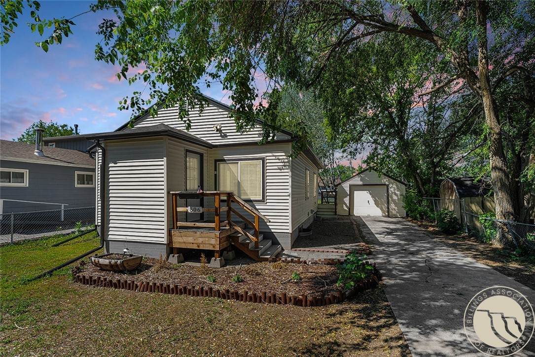 506 32nd Street - Photo 1