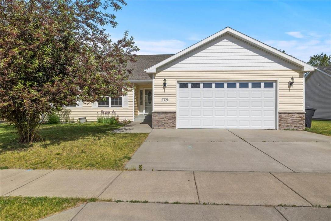 1227 Mirror Lake Lane - Photo 1