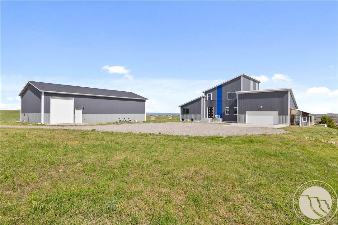 4564 Vandaveer Rd - Photo 1