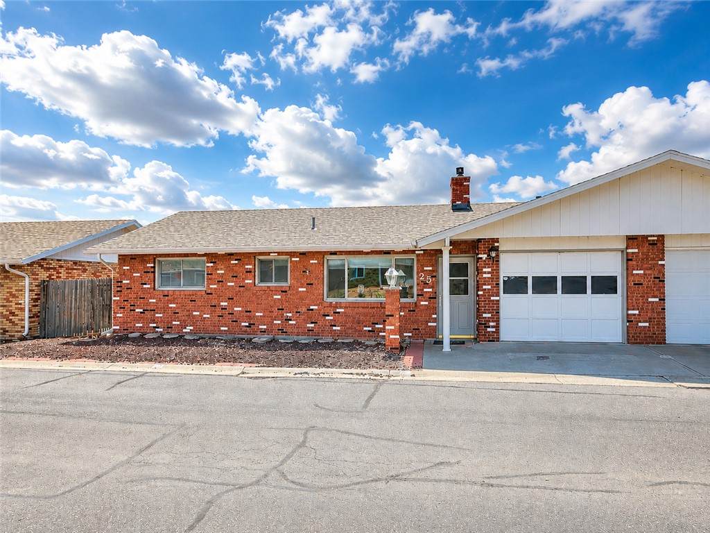 25 Heather Drive - Photo 1