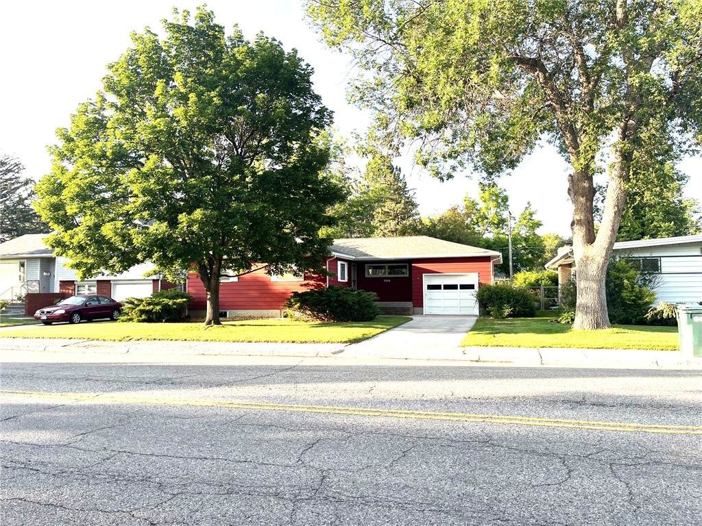 1516 Parkhill Drive - Photo 1