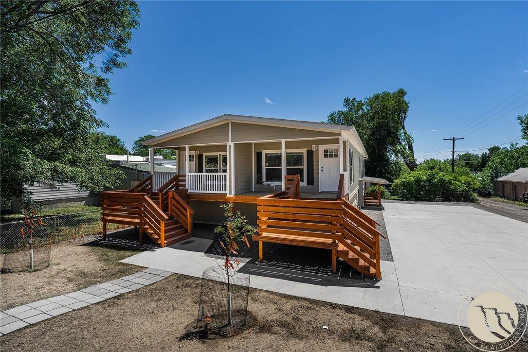 2310 11th Avenue - Photo 1