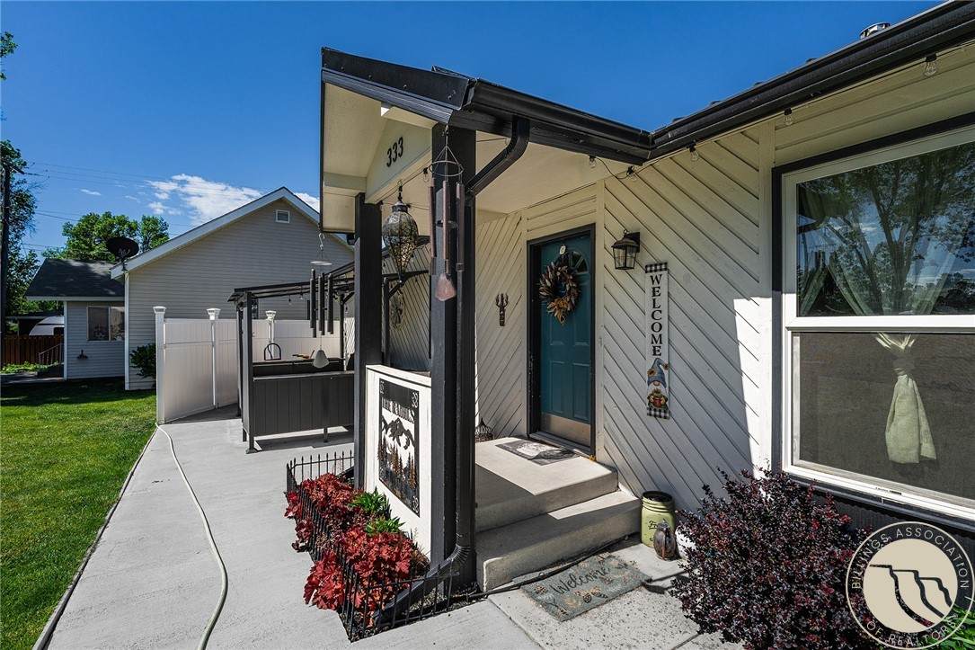 331 & 333 N. Quarry Street - Photo 1