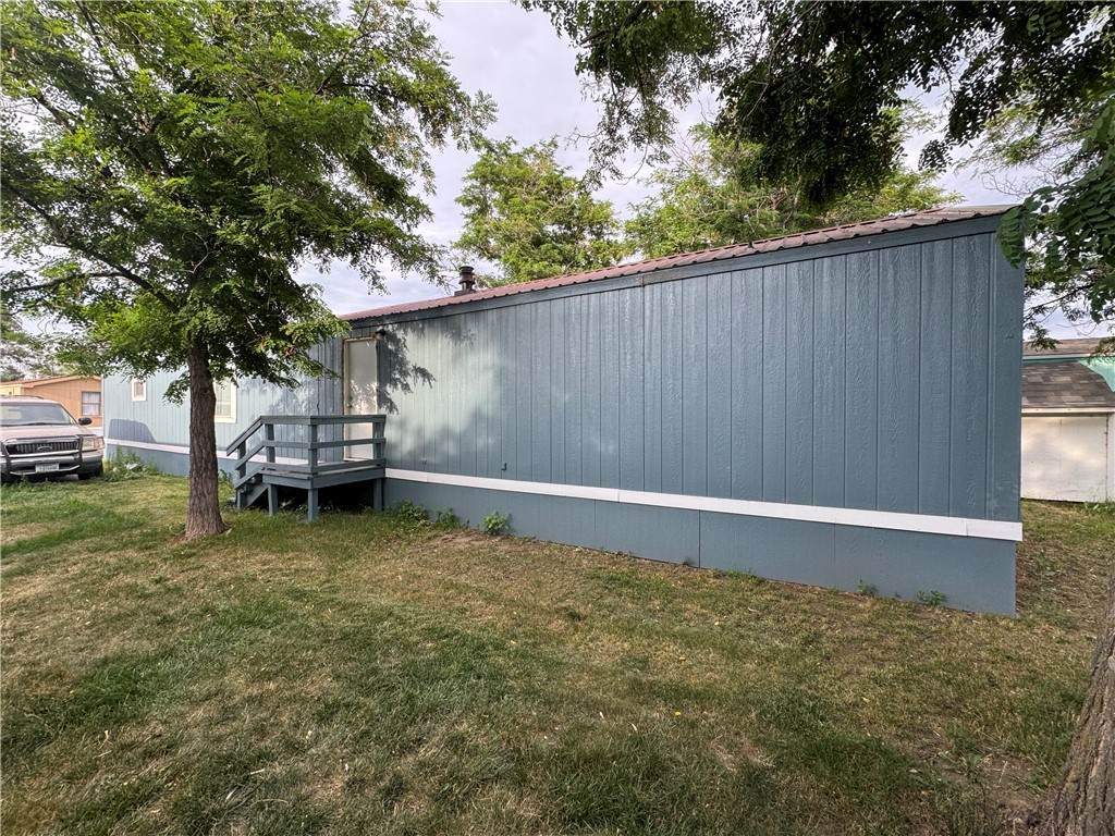 922 Yellowstone River Rd - Photo 1