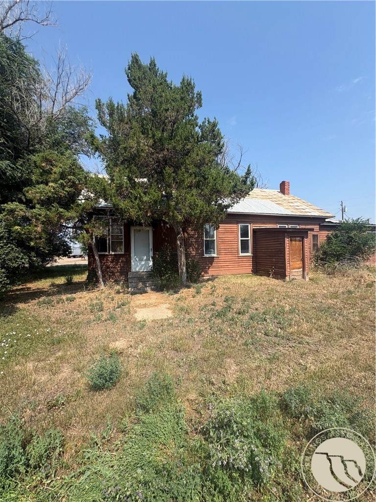 303 Park Street - Photo 1