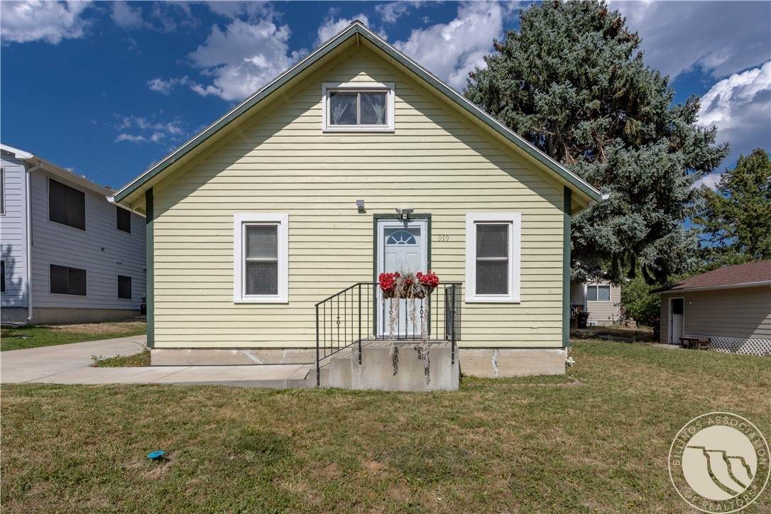 919 19th Street - Photo 1
