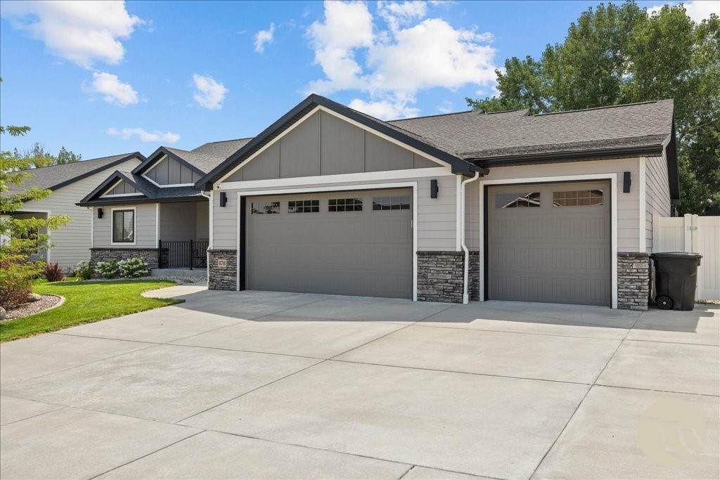 878 Tierra Drive - Photo 1