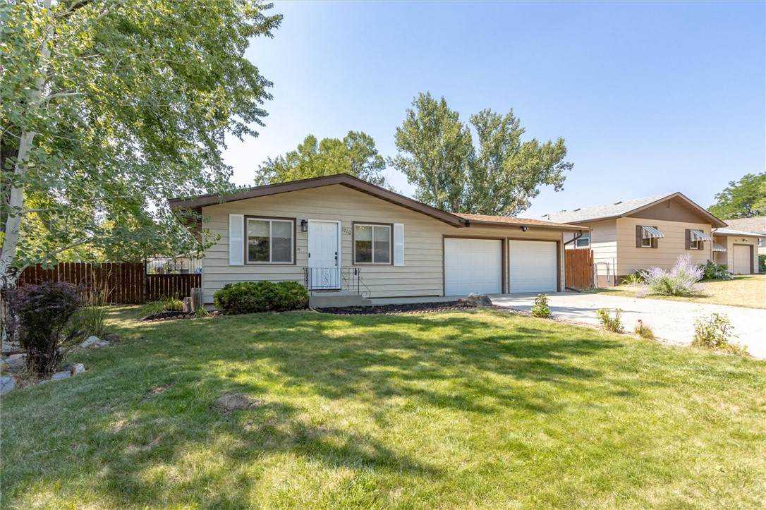 1710 Patricia Lane - Photo 1