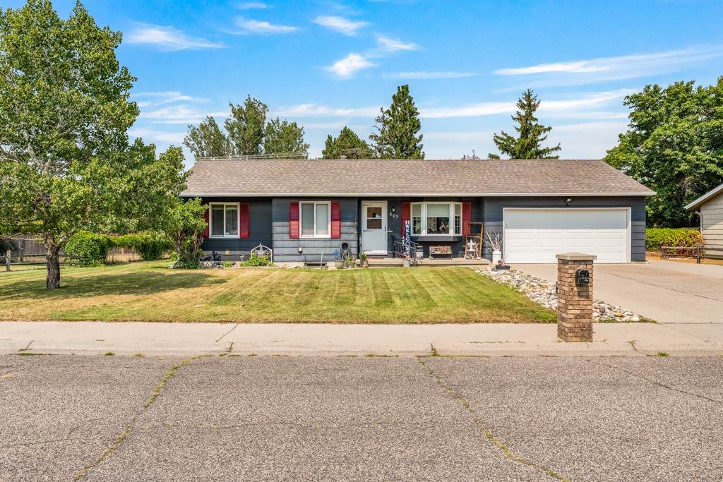 303 Nubias Place - Photo 1
