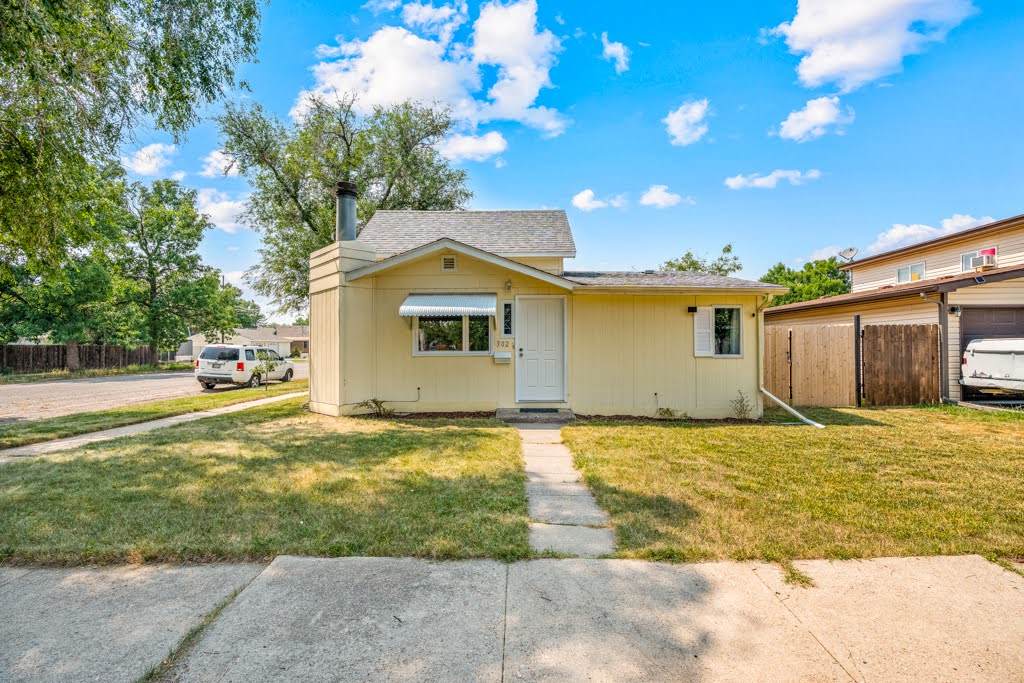 302 6th Avenue - Photo 1