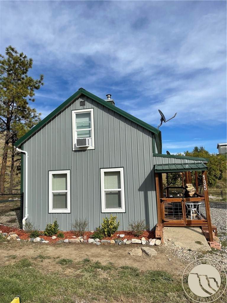 135 First Street - Photo 1