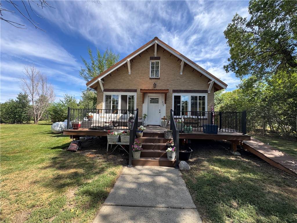 225 4th Street - Photo 1