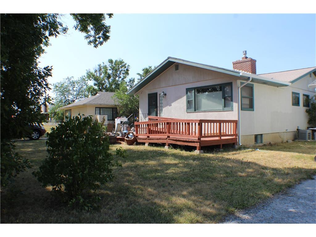 609 2nd St West - Photo 1