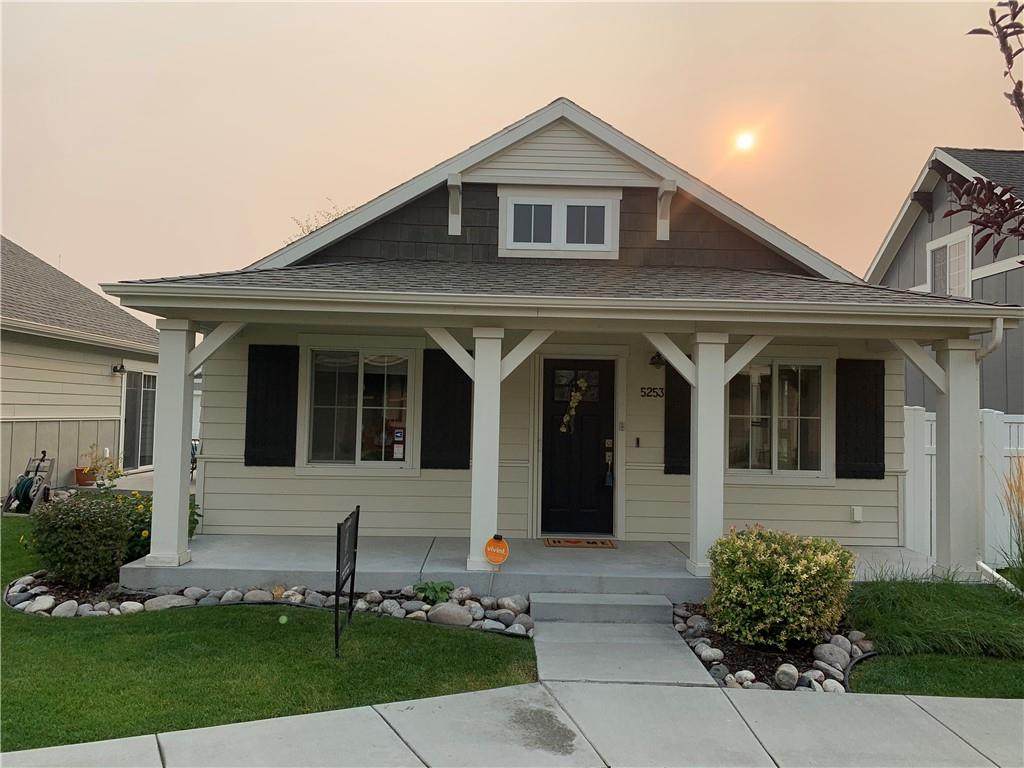 5253 Golden Hollow - Photo 1