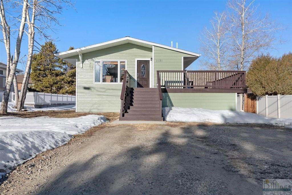 1121 White Avenue South - Photo 1