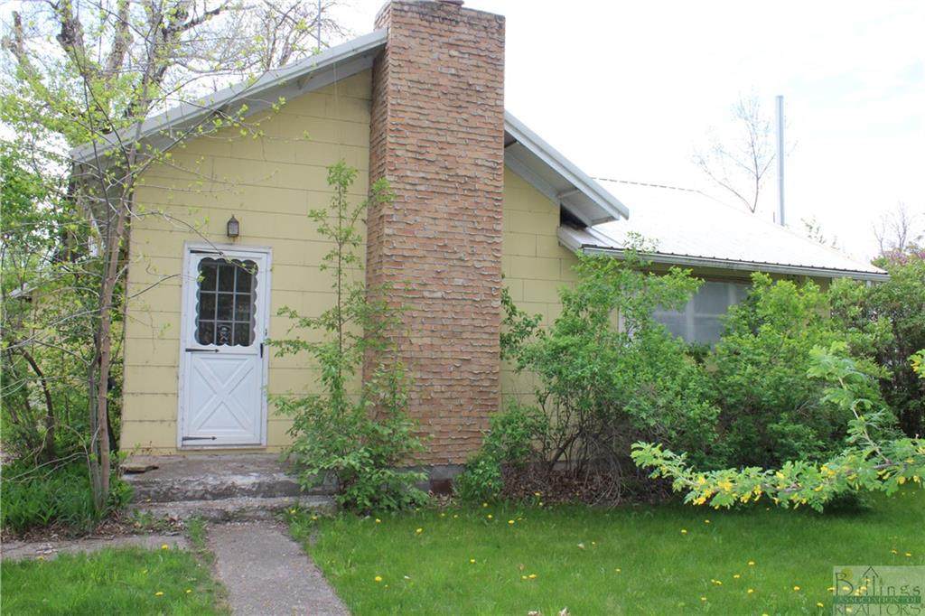 102 Crawford St - Photo 1