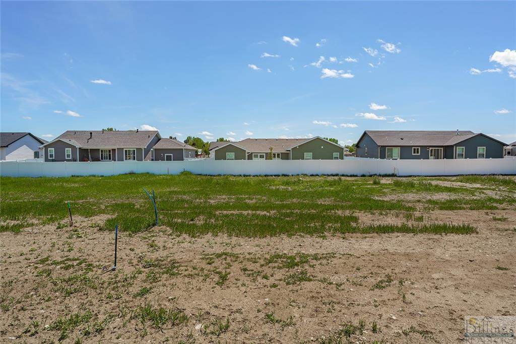 1324 Emma Ave - Photo 1