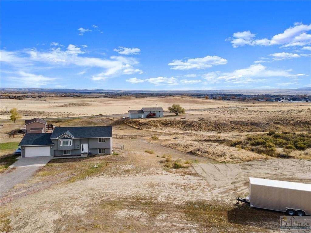 7710 Century Hills Road N. - Photo 1