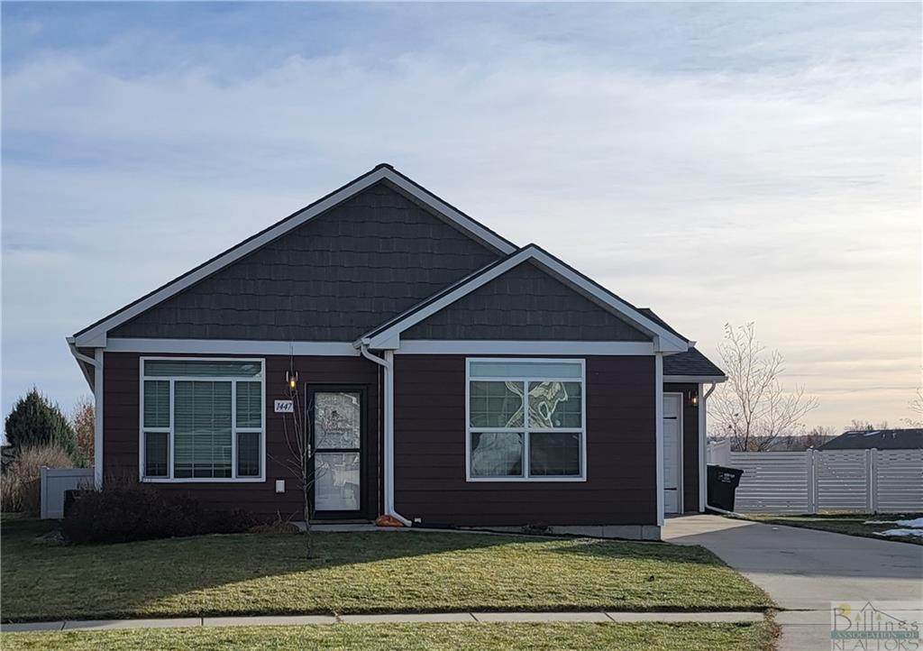 1447 Twin Oaks - Photo 1
