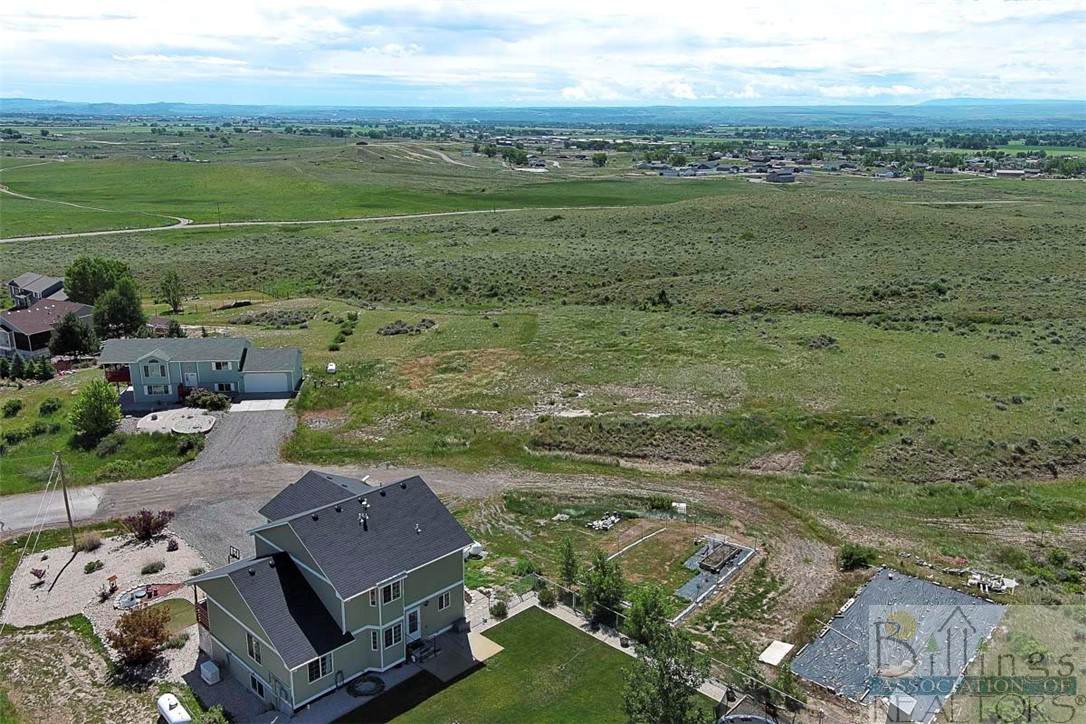 7740 Century Hills Rd. N - Photo 1