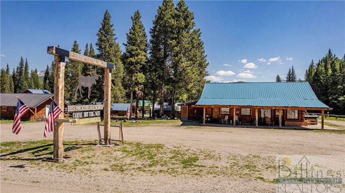 715 Us Hwy 212 - Photo 1