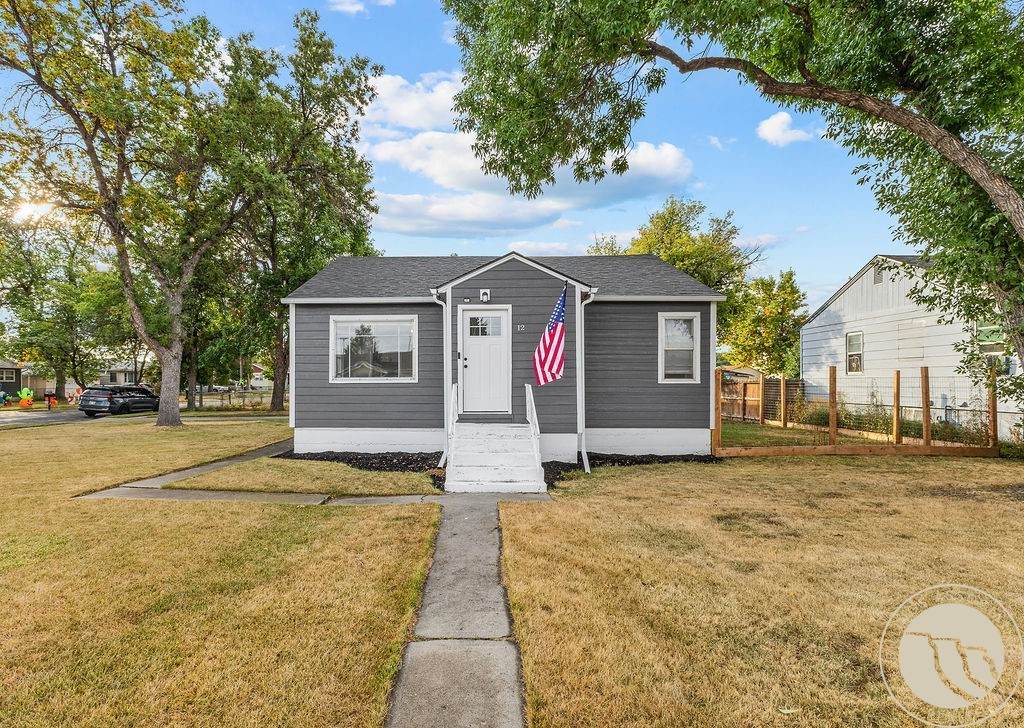 12 Macarthur Avenue - Photo 1