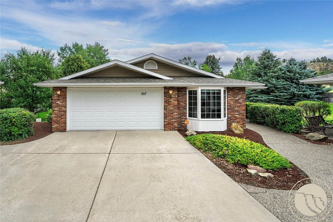 307 Moccasin Trail - Photo 1