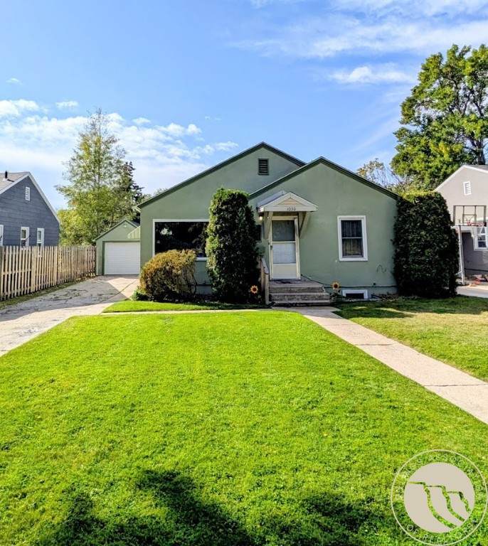 1030 Yale Avenue - Photo 1