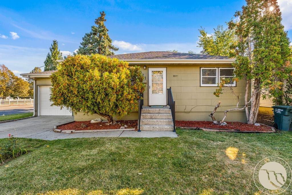 621 Nelson Drive - Photo 1