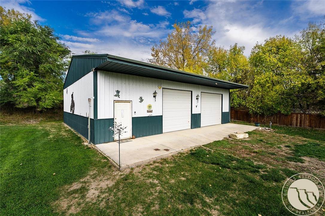 109 12th Street - Photo 1