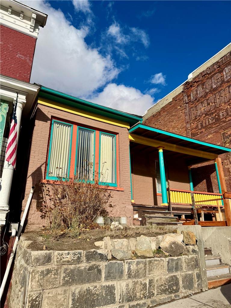 527 Park Street - Photo 1