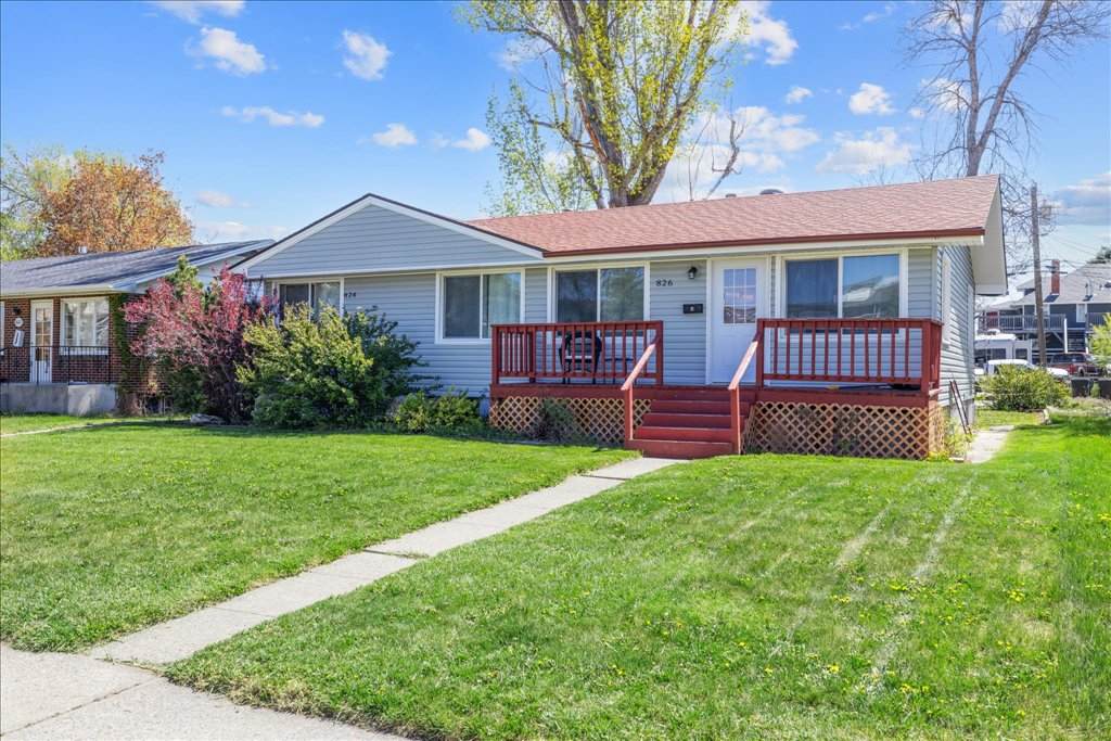 824 Avenue D - Photo 1