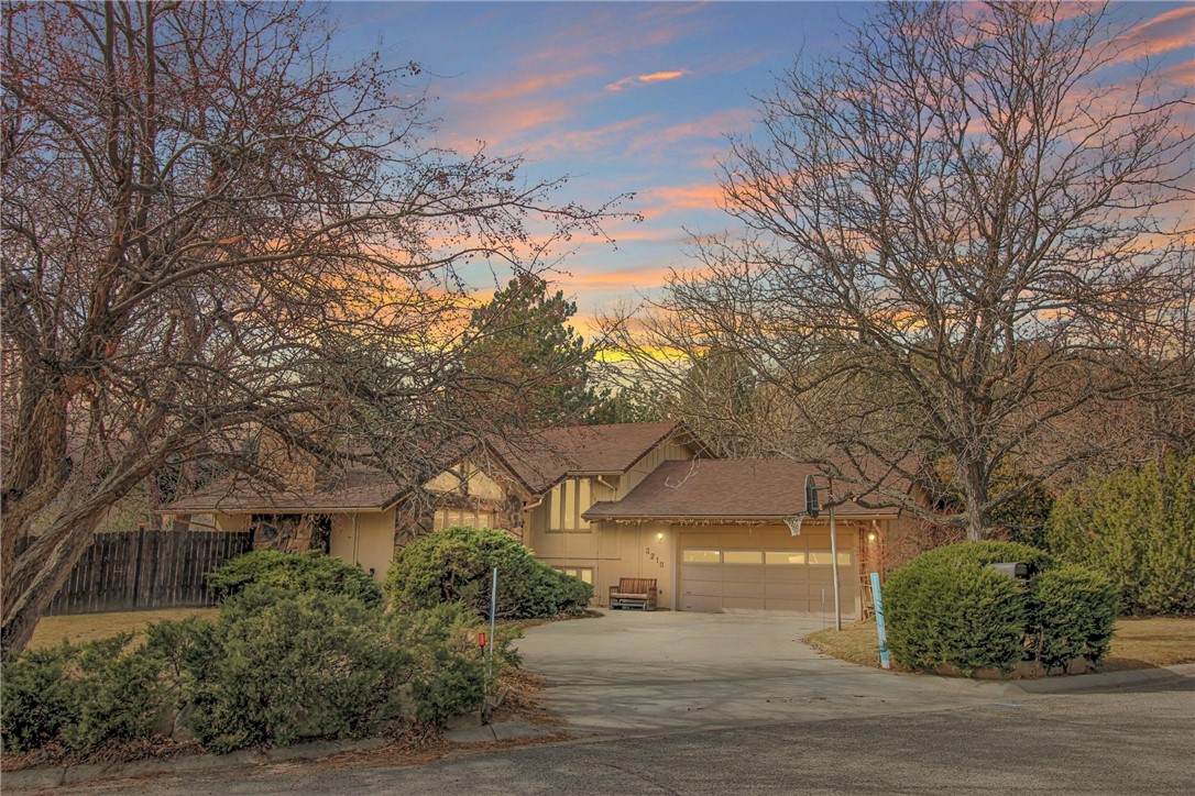 3210 Durland Drive - Photo 1