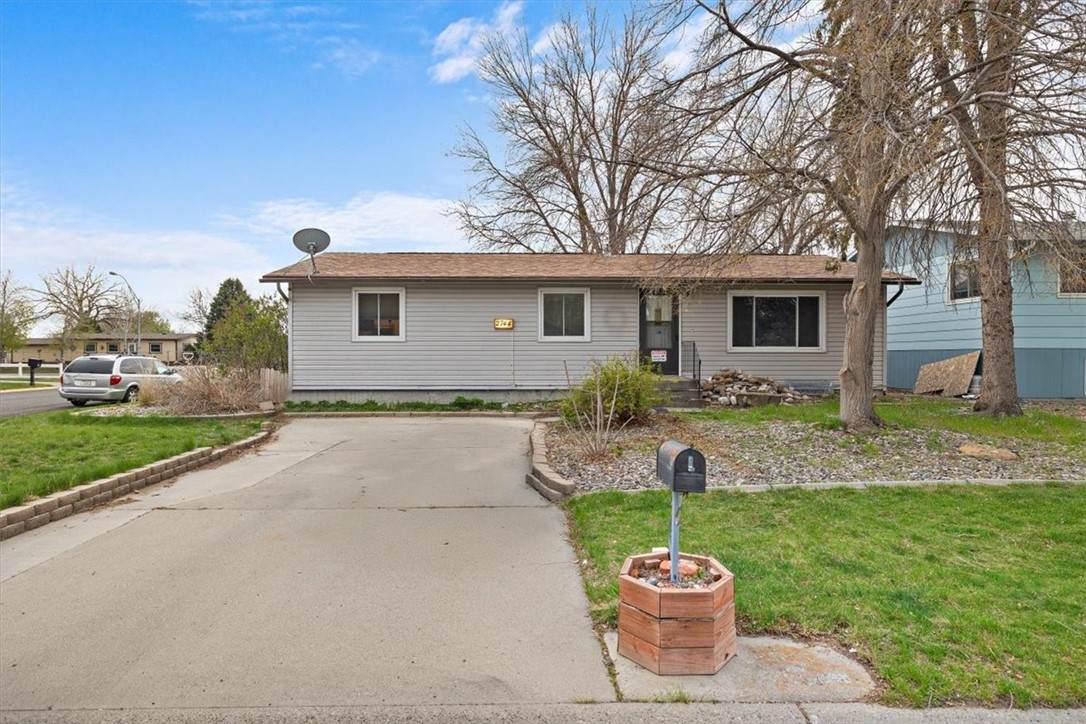 2744 Phyllis Circle - Photo 1