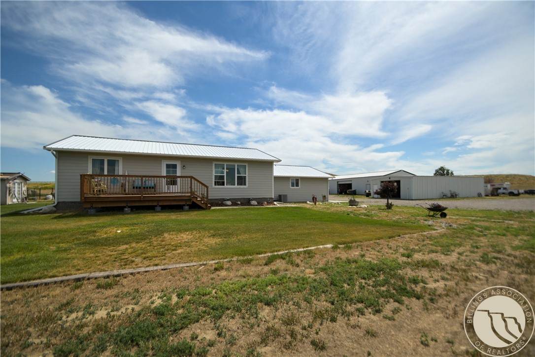 1841 Road 8 South - Photo 1