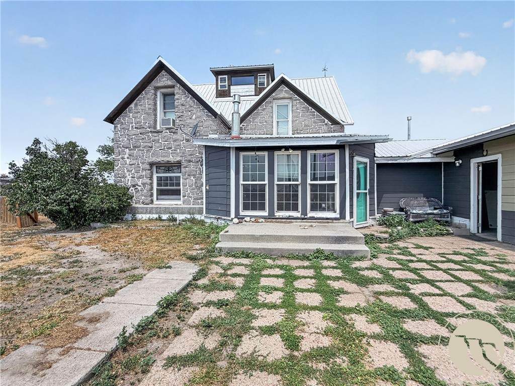 105 Yellowstone Avenue - Photo 1