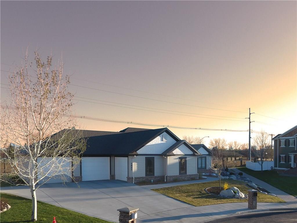 1421 Shade Tree Circle - Photo 1