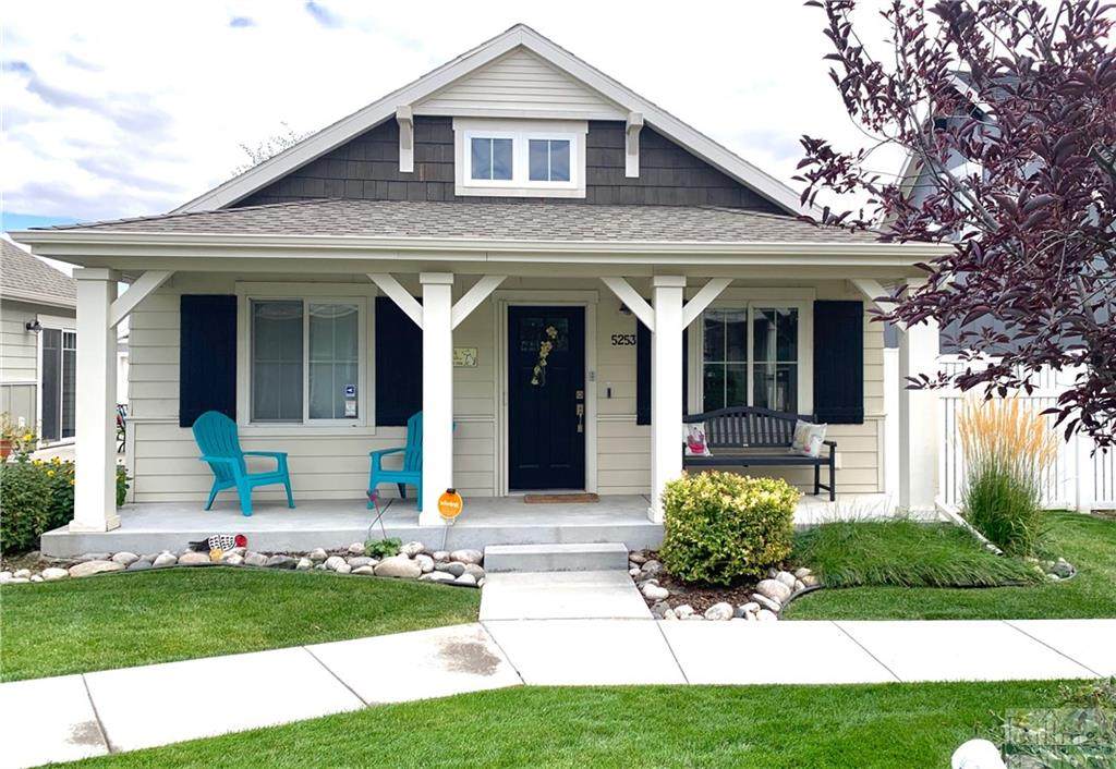 5253 Golden Hollow - Photo 1