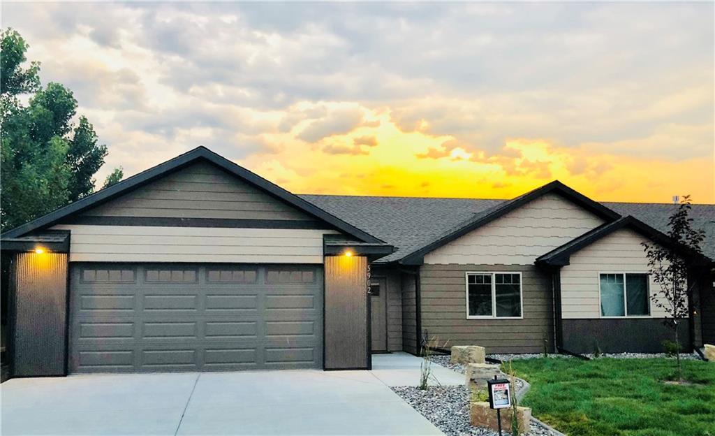 5902 Foxtail Loop West - Photo 1