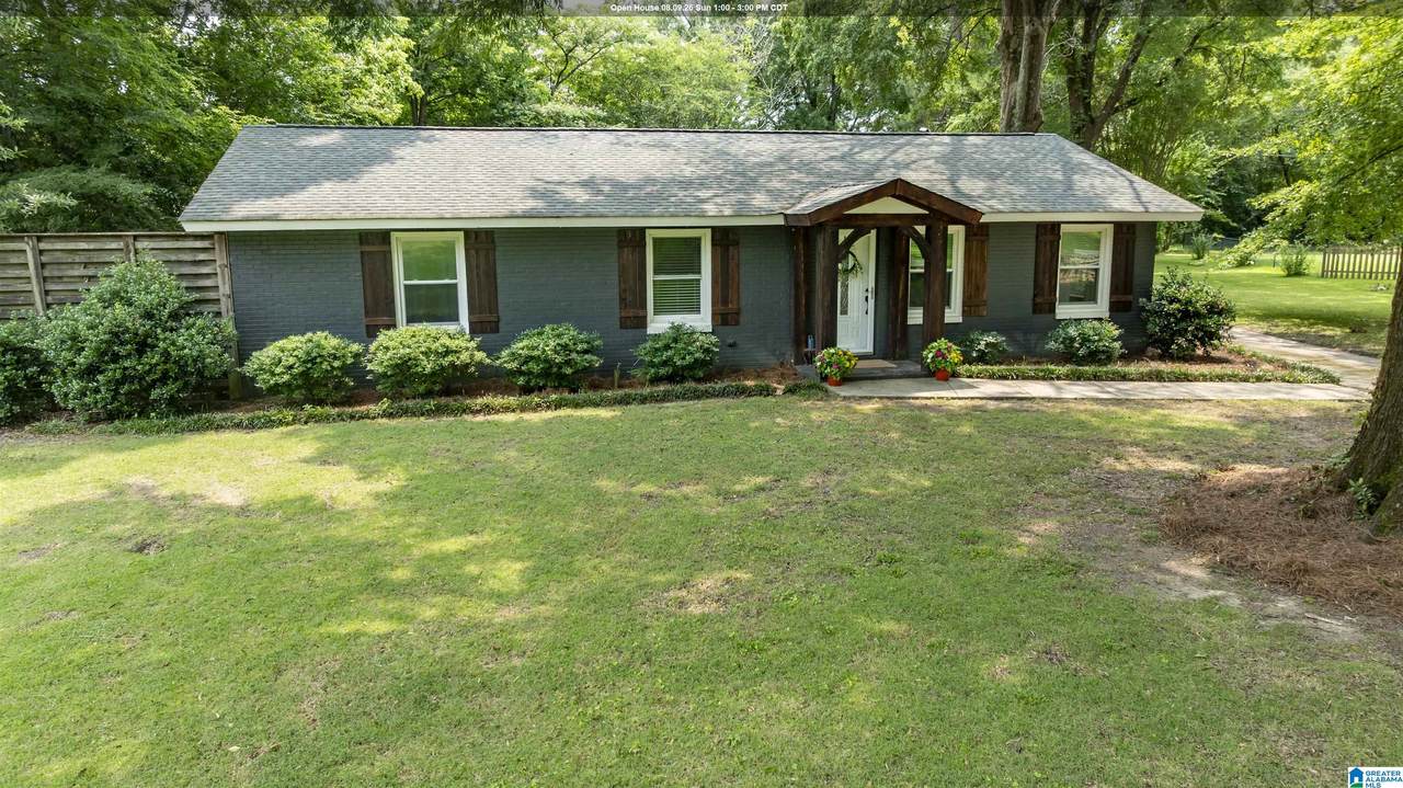 4032 Meadowview Circle - Photo 1