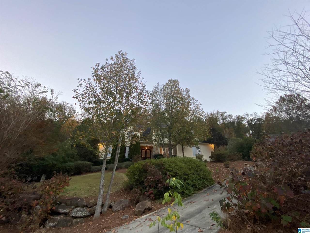 1584 Woodridge Place - Photo 1