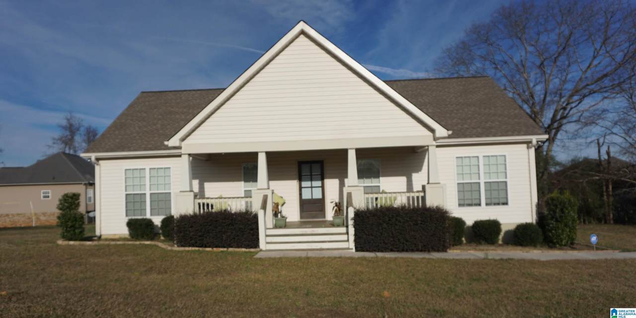 156 Orchard Circle - Photo 1