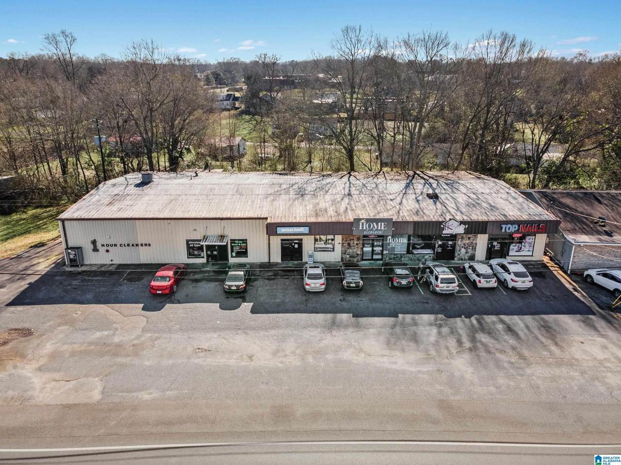 705 Battle Street - Photo 1