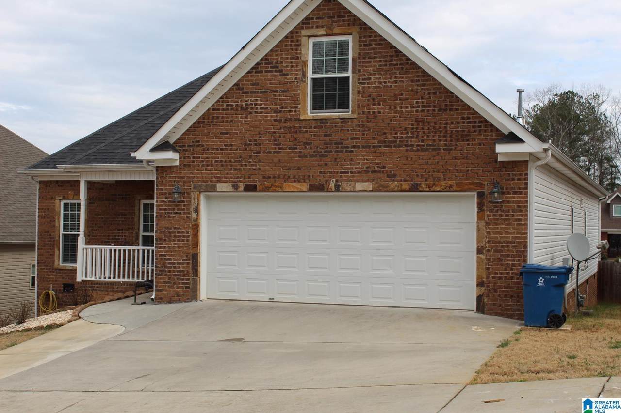 79 Lindy Lane - Photo 1