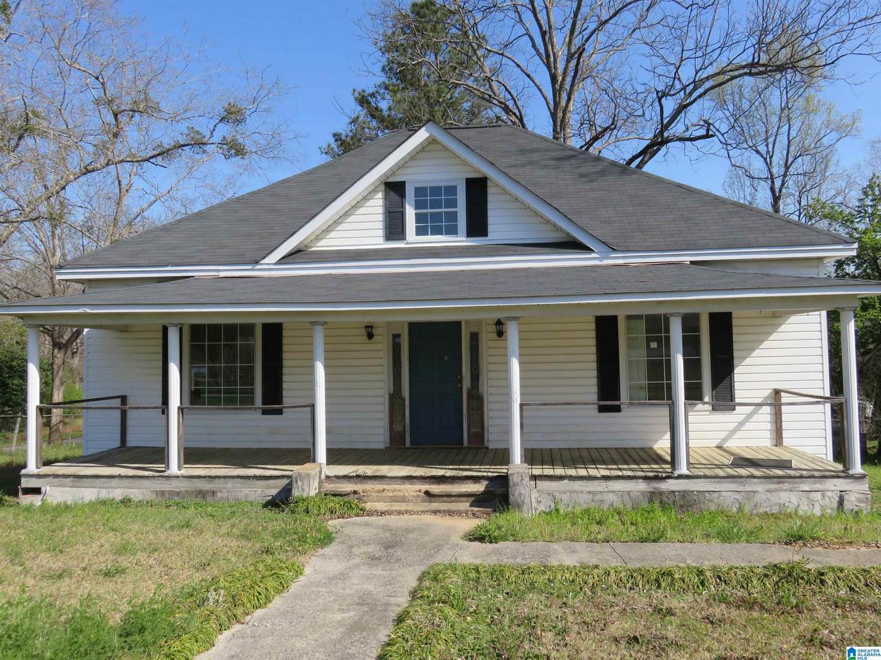 1142 Hickory Street - Photo 1