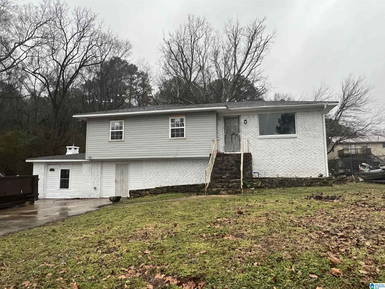 808 28TH TERRACE - Photo 1