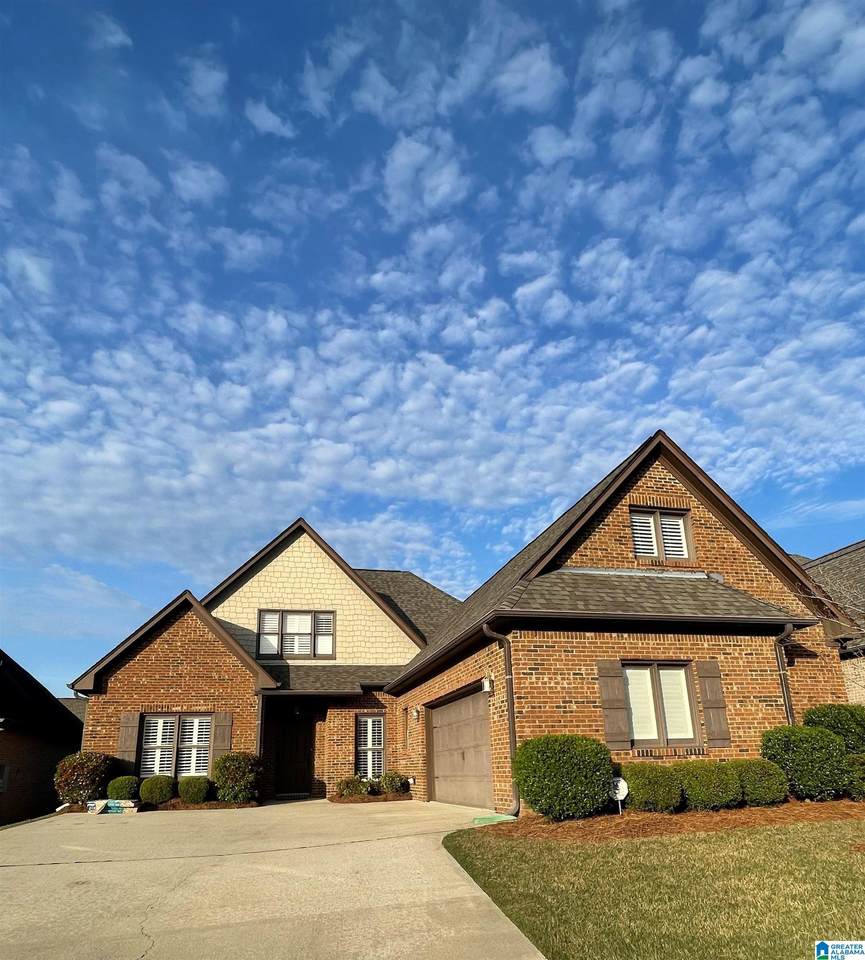 5439 Creekside Lane - Photo 1