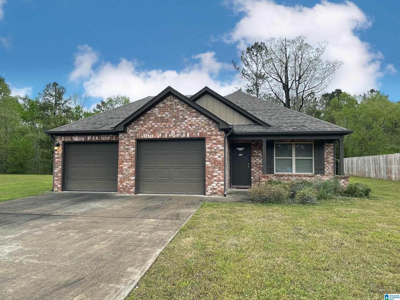 209 Ivy Hills Circle - Photo 1