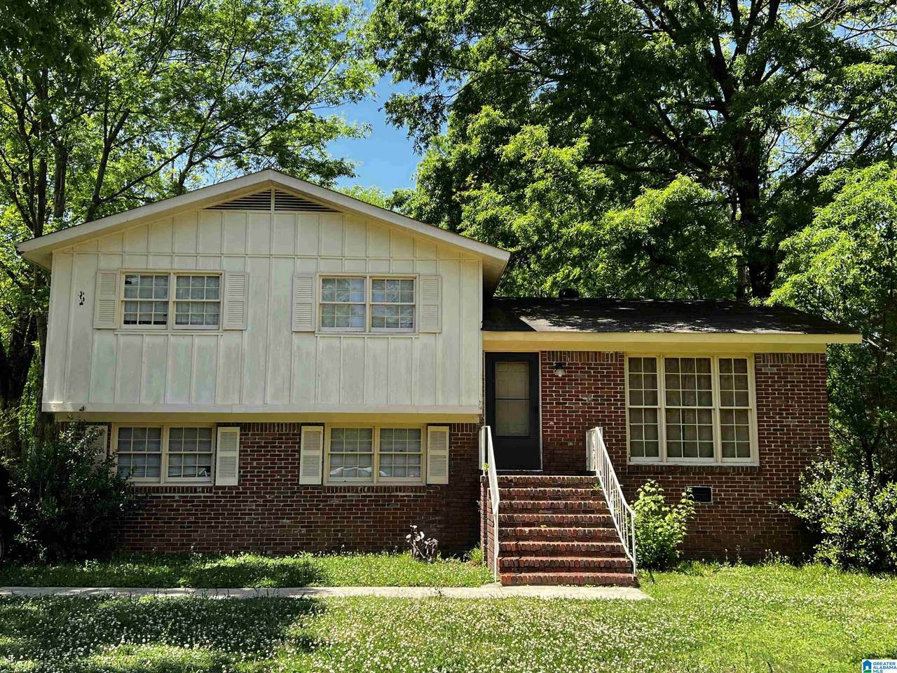 1704 Serene Drive - Photo 1