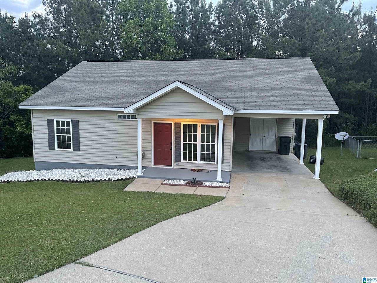 3318 46TH PLACE - Photo 1